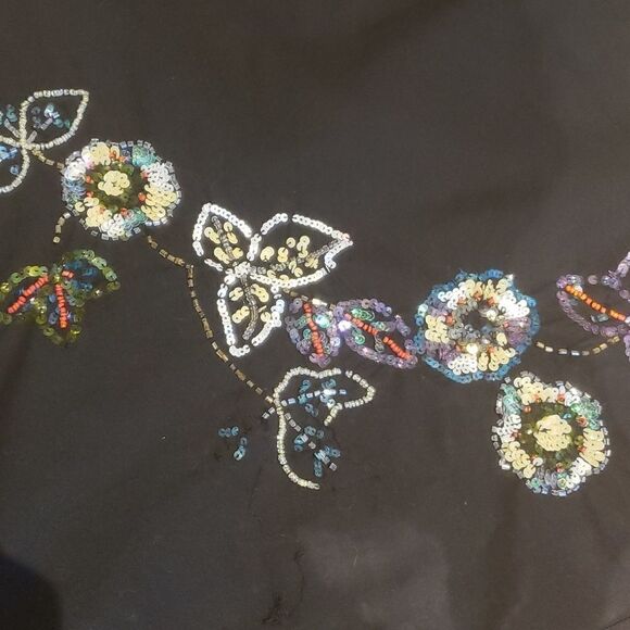 Black circle skirt with sequin embellishments size 12 - Picture 8 of 10